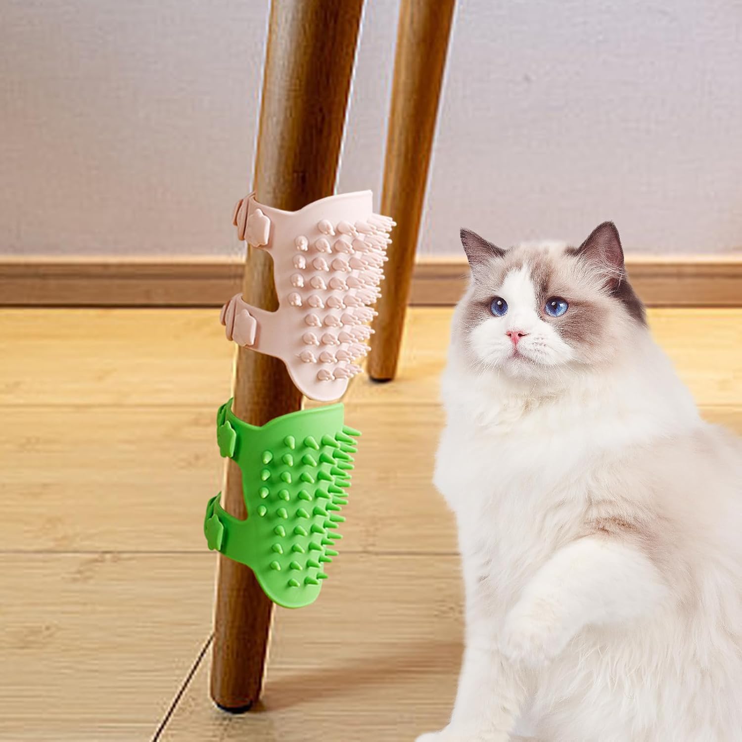 Cat face scratching post